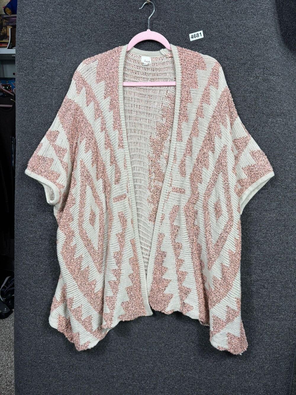Listicle Sweater Womens Small Medium Cream Pink Open Front Kimono Mohair Aztec